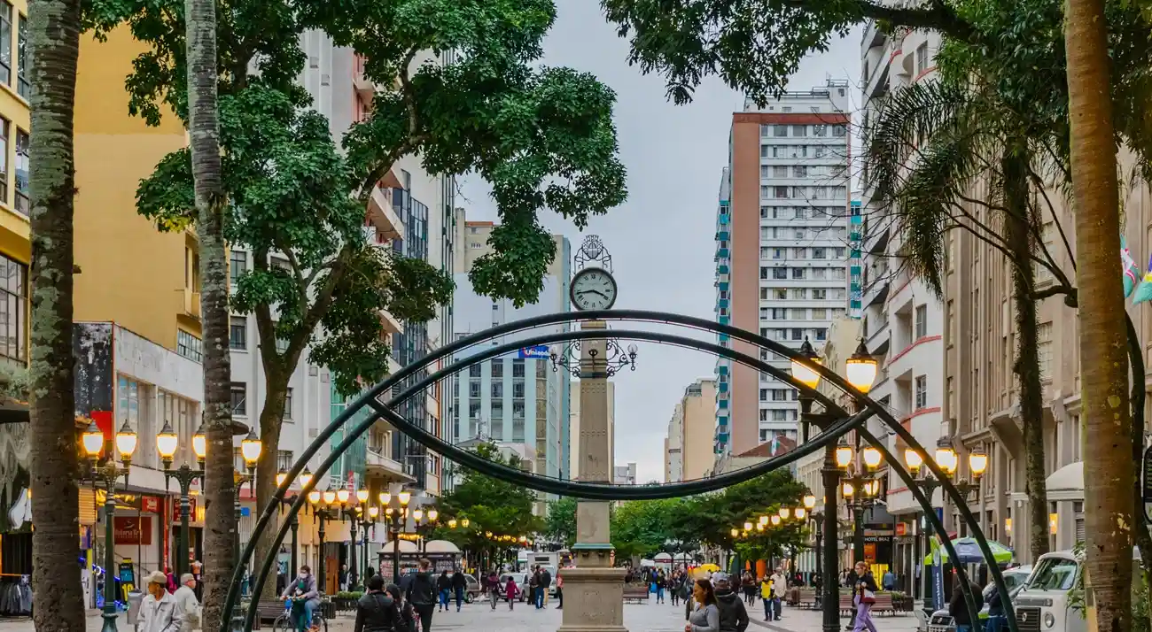 Batel vs Água Verde: Qual Bairro Escolher em Curitiba?